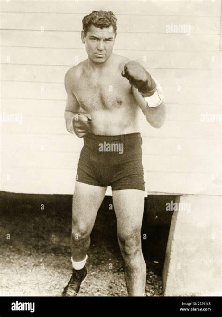 Jack Dempsey 'The Manassa Mauler' / Heavyweight / Ring career 191427