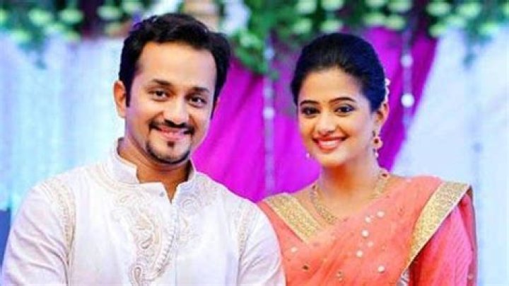 Priyamani says she won't kiss onscreen because she's answerable to