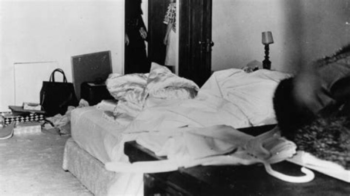 Why Did Marilyn Monroe Kill Herself? Did She Really Commit Suicide? How